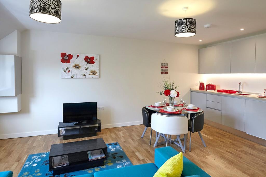 Kohinoor Serviced Apartments Челмсфорд Экстерьер фото